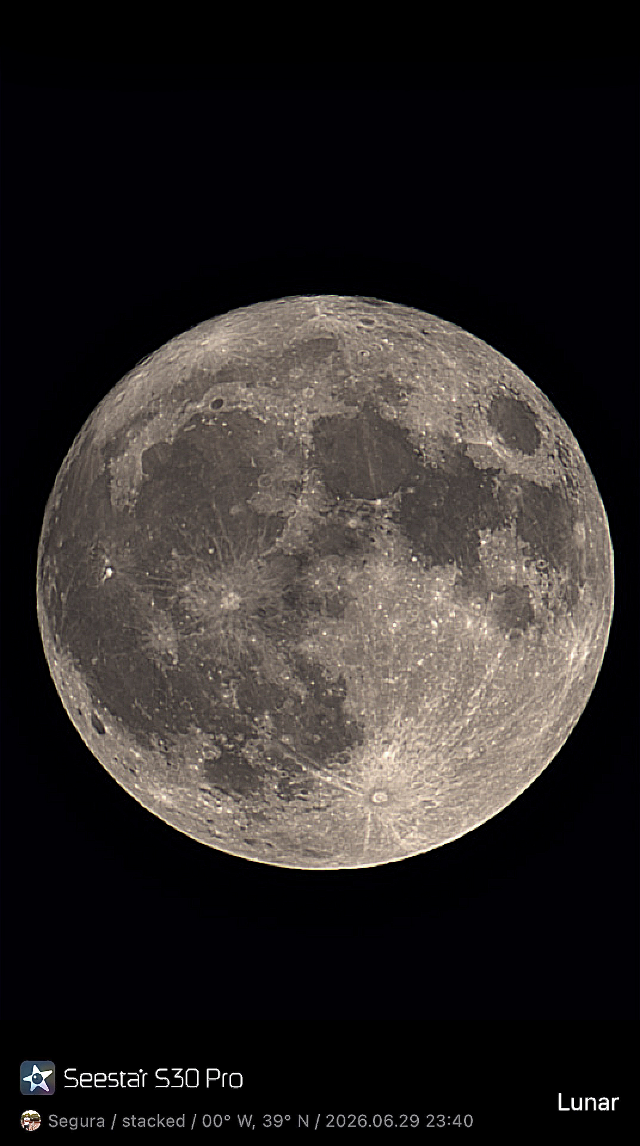 Luna llena capturada con el Seestar S30 Pro